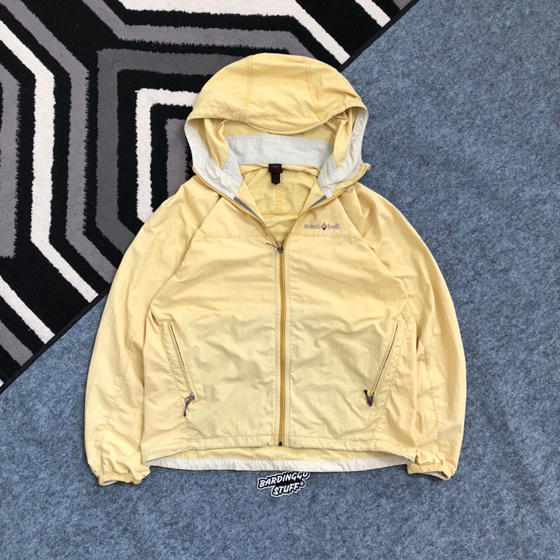 outdoor jacket montbell