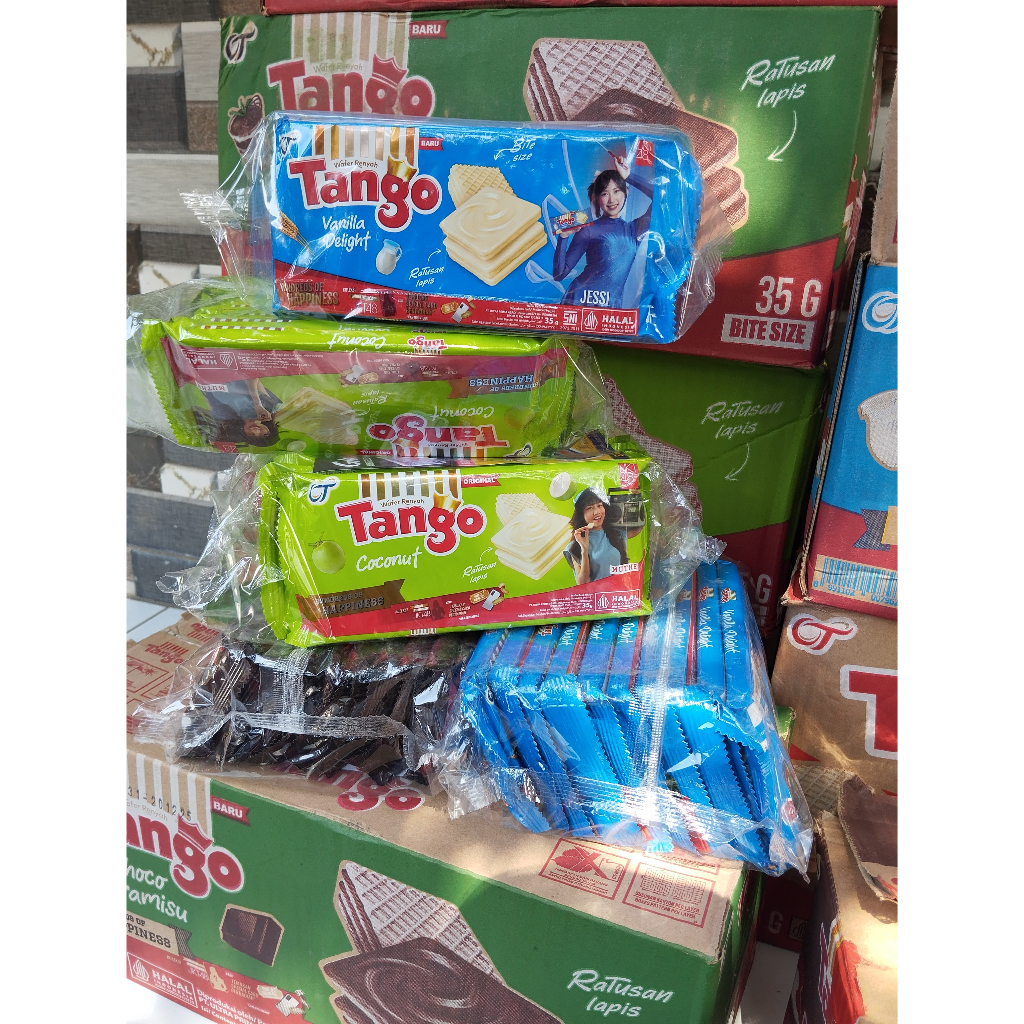 

Tango Wafer jkt48 berhadiah pc gratis isi 6 pack