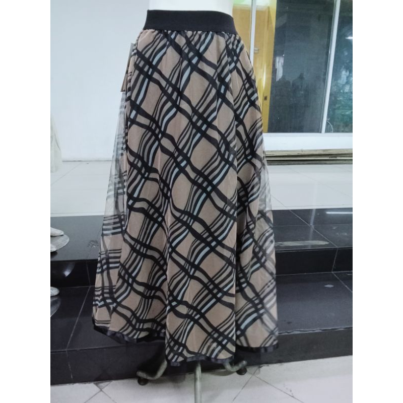 ROK PANJANG MOTIF KOTAK BAHAN IMPORT TEBAL BERAT DAN BAHAN TILE FULL FURING PINGGANG BAN KARET KELIL