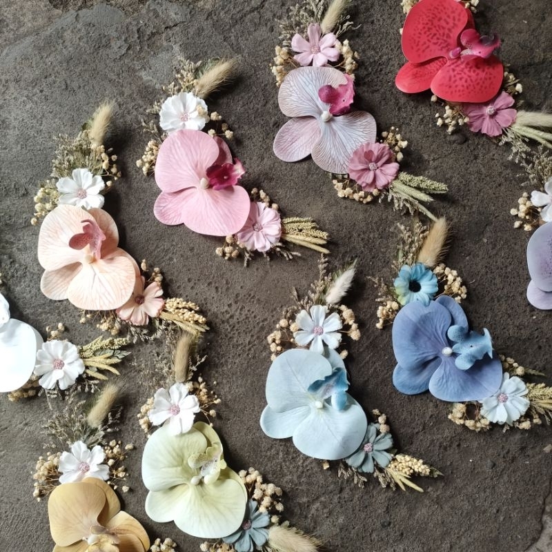 RANGKAIAN BUNGA ANGGREK LATEX