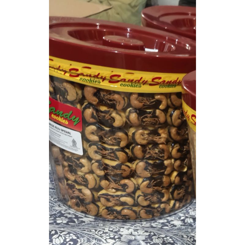 

Sandy Mede Keju special toples besar