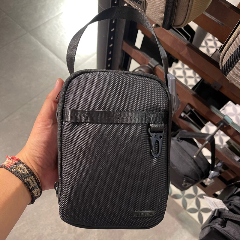 Tas Pull and Bear Man jastip jasa titip