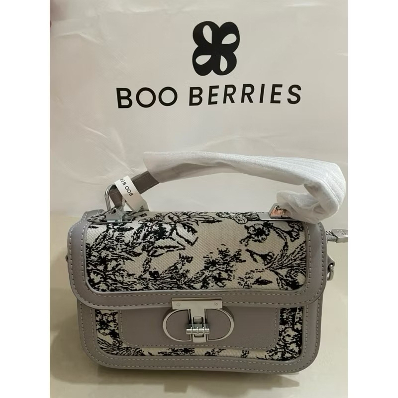 Tas Selempang Wanita / Sling Bag Wanita Boo Berries New/BARU