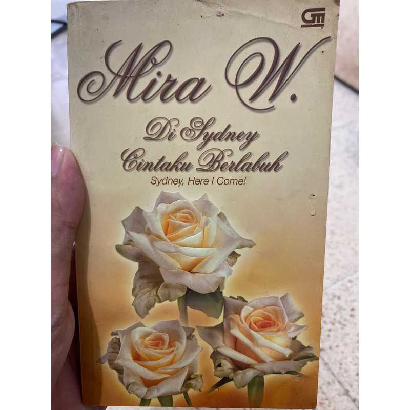 NOVEL MIRA W. di sydney cintaku berlabuh