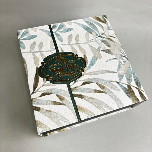 

Box Lebaran 4 Toples 250Gr Full Wallpaper / Box Kue Kering 22x22 CM