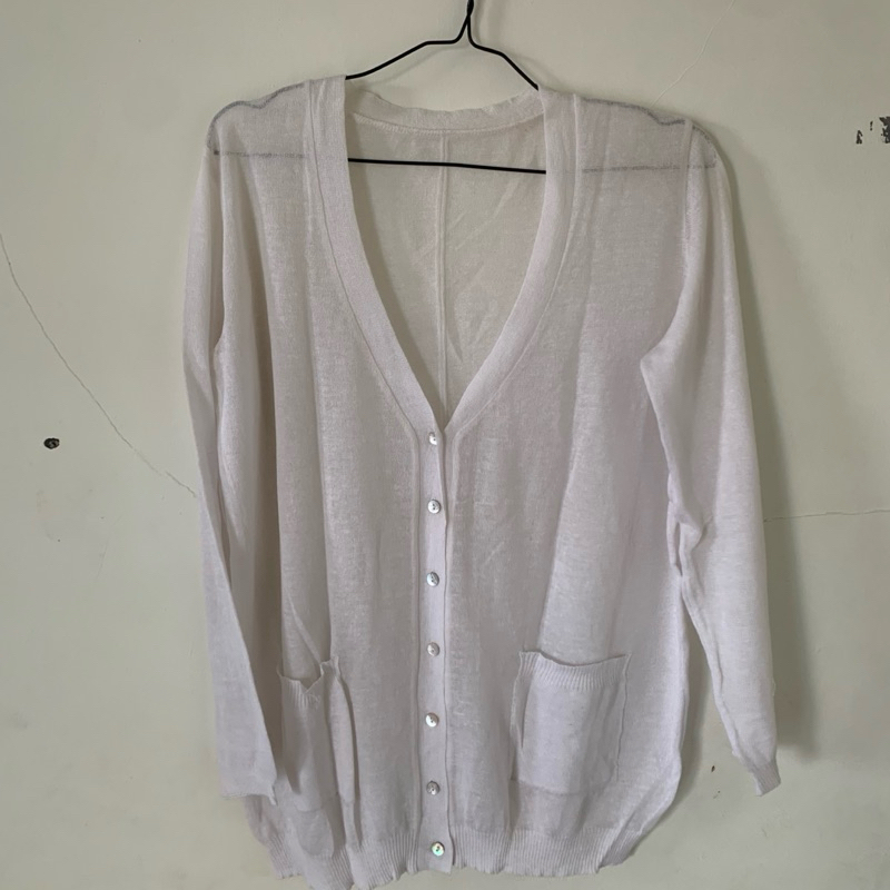 PRELOVED No brand Outer white cardigan / baju bekas atasan wanita