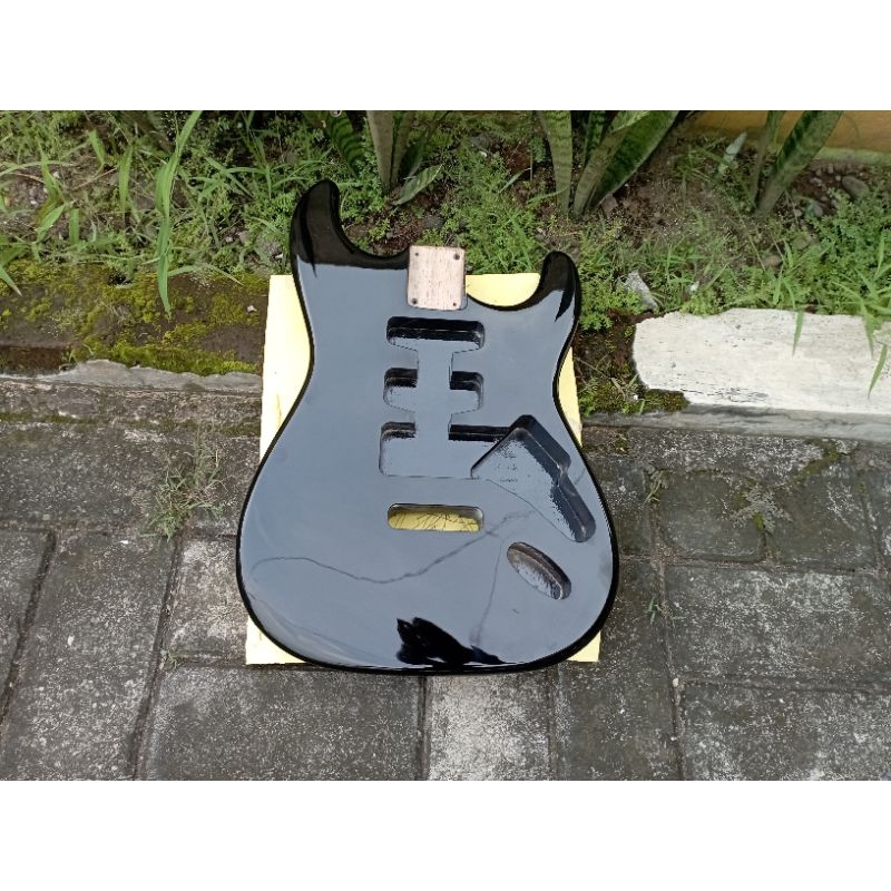 Body Gitar Fender Squier Stratocaster Black