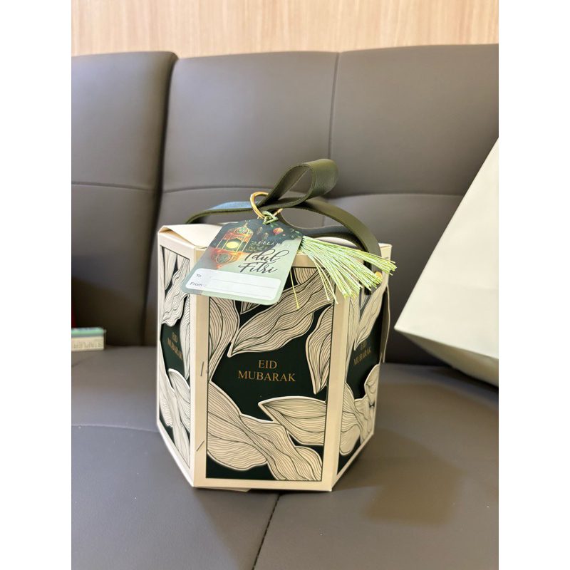 

hampers lebaran isi 2 toples kue