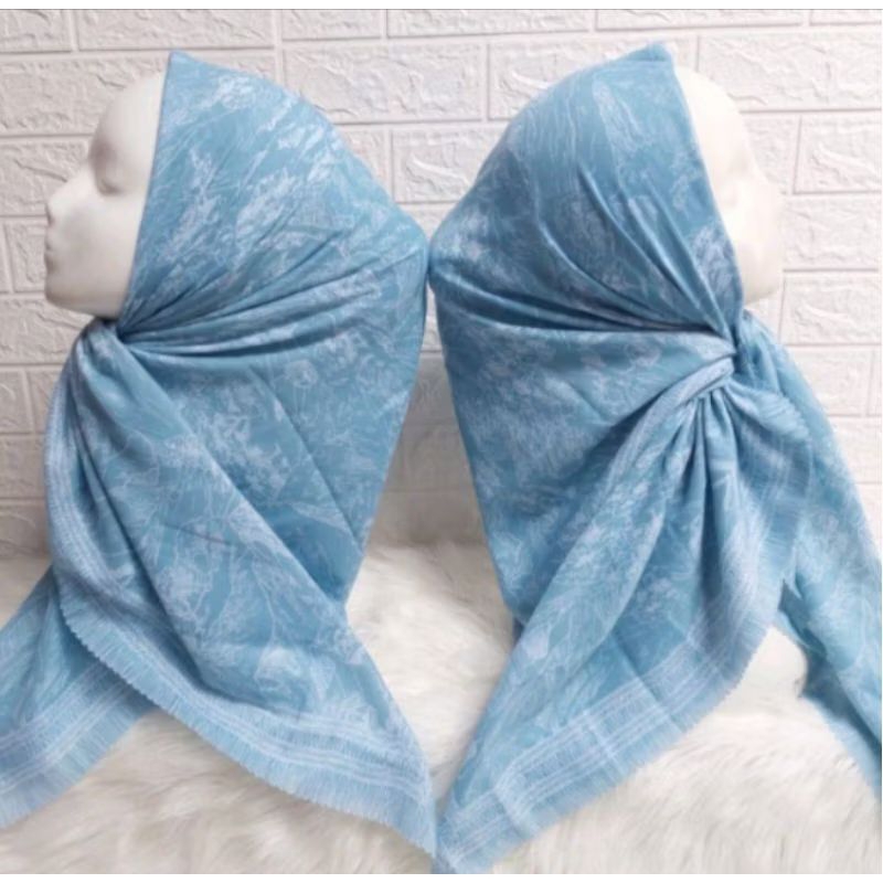 Hijab Segi empat motif pegunungan biru bahan voal printing premium