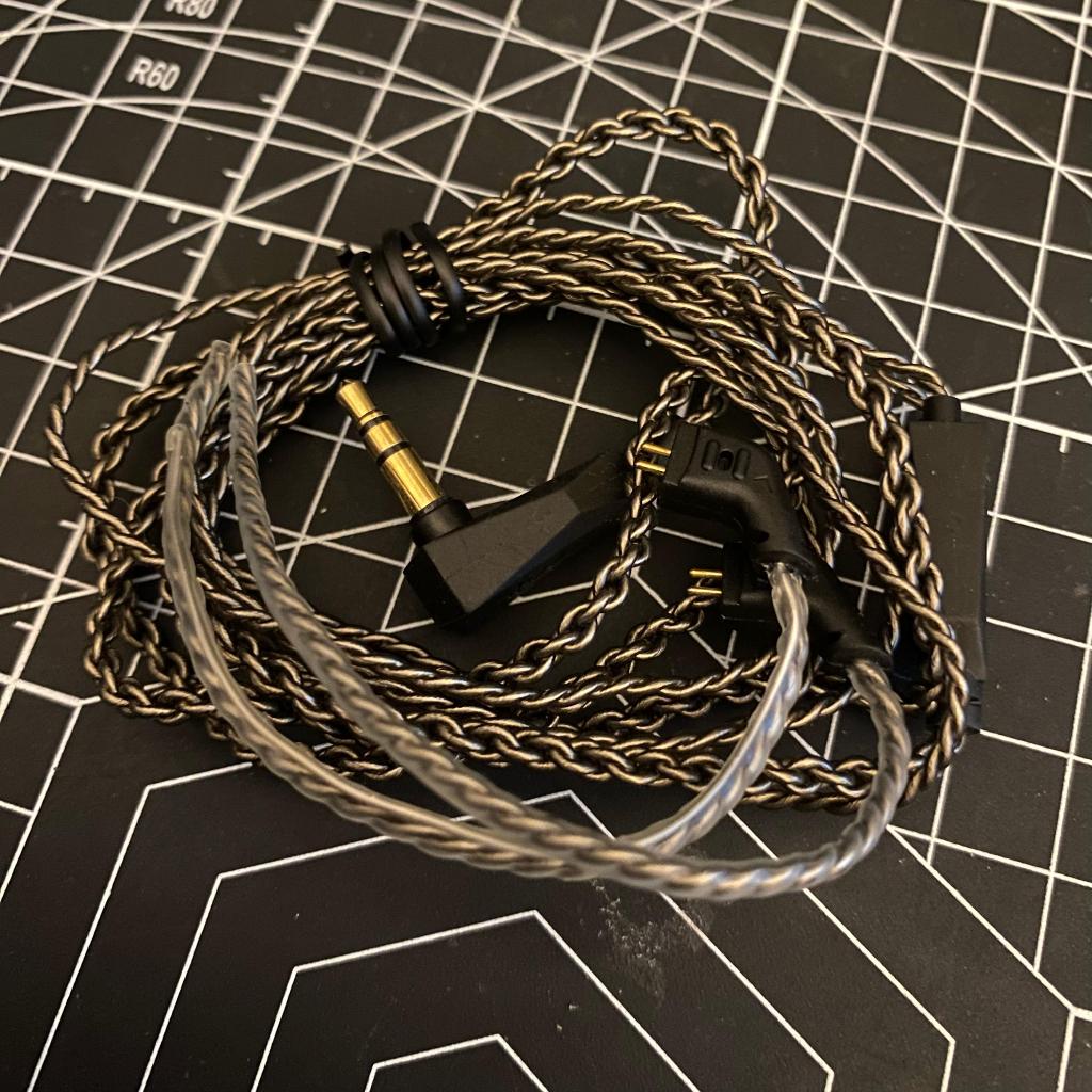 Kabel KZ Tipe B Black - Normal Mulus