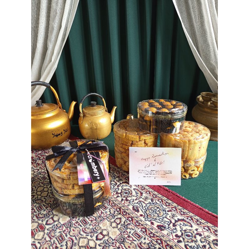 

Hampers Lebaran | SALSABILA HAMPERS | Kue Kering isi 2