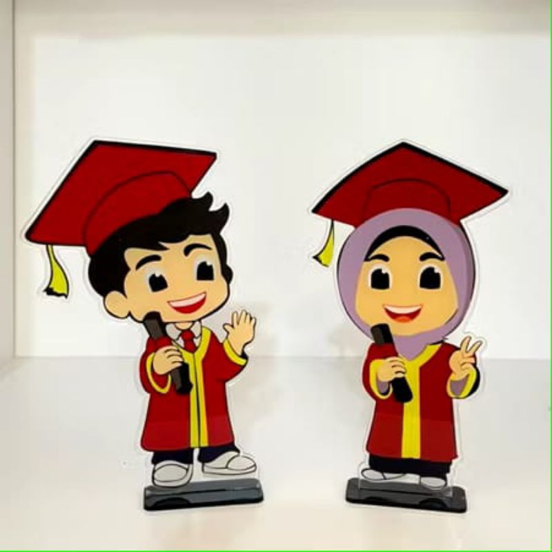 Piala Wisuda Anak Akrilik Plakat Wisuda Akrilik Piala Wisuda Akrilik Paud