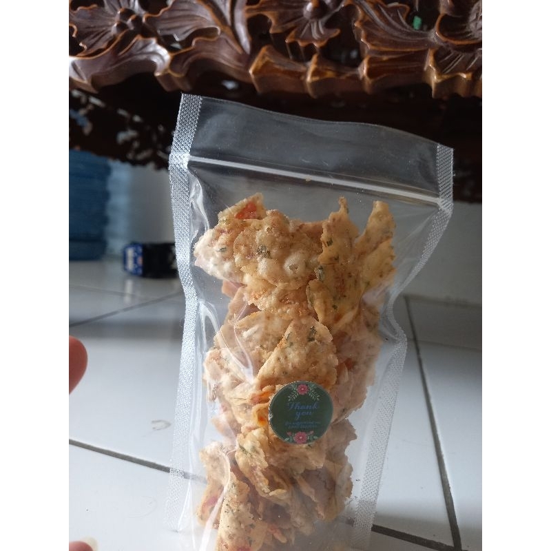 

kue bawang isi 100 gr