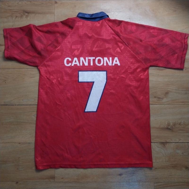 jersey bola vintage cantona liga inggris