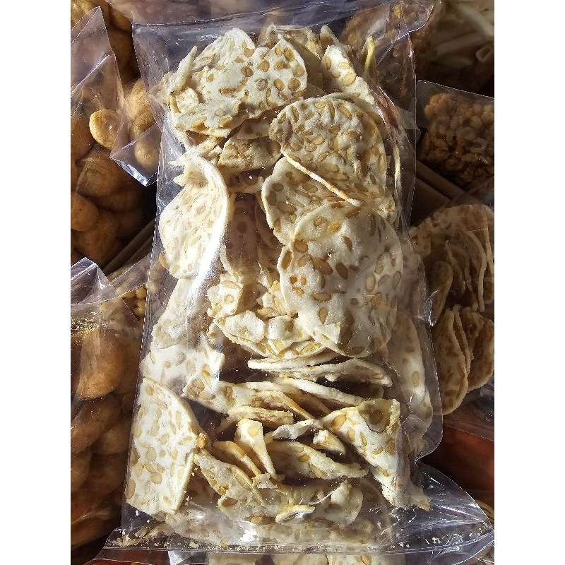 

KERIPIK TEMPE SAGU | REKOMENDASI JAJANAN LEBARAN