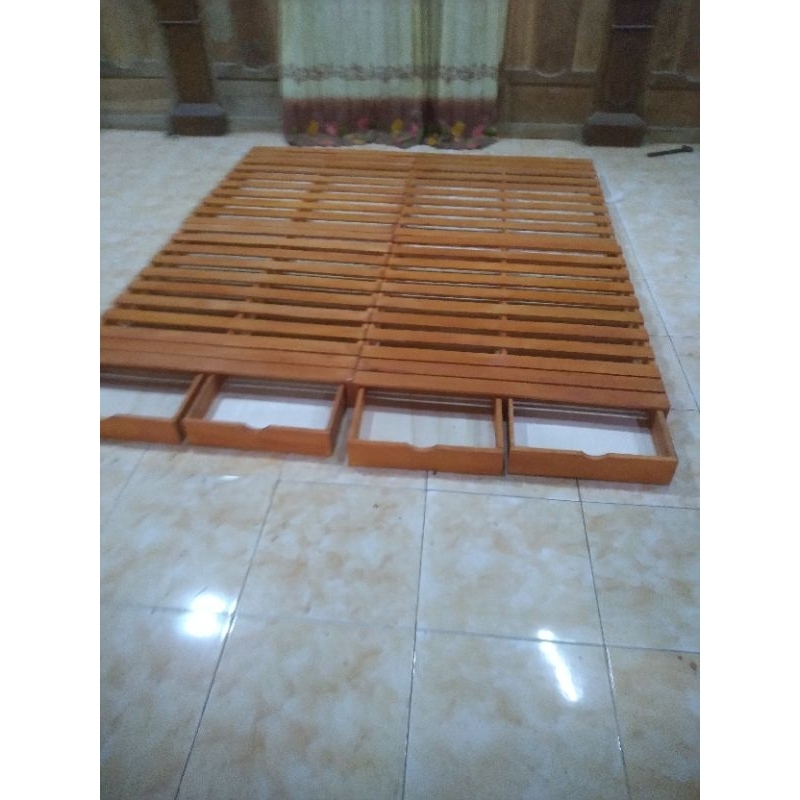 dipan  palet laci minimalis