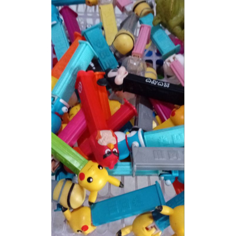 Pez Permen Karakter Random