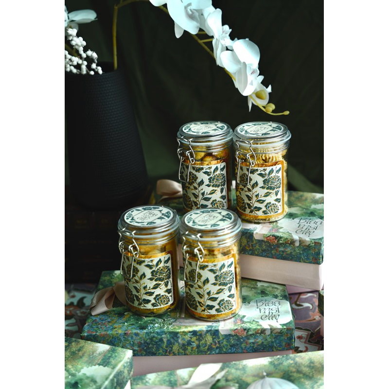 

Bloomsielly Kaastengel MEDIUM Jar ONLY