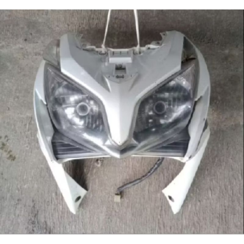 panel tameng+lampu lefektor depan Honda Vario 125 old original copotan