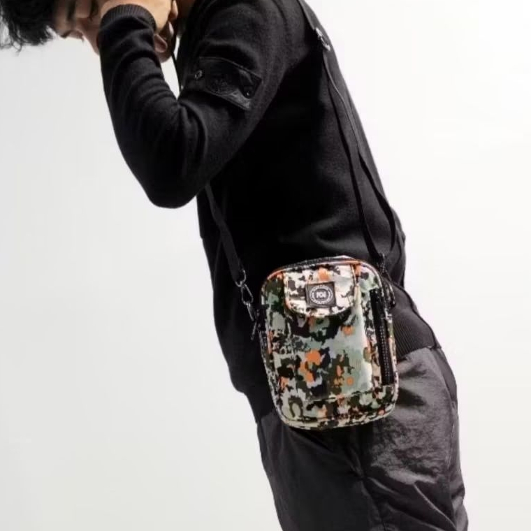 TROUBLEMAKER SLING BAG - BILLYBOYS ABSTRAK - TAS SELEMPANG