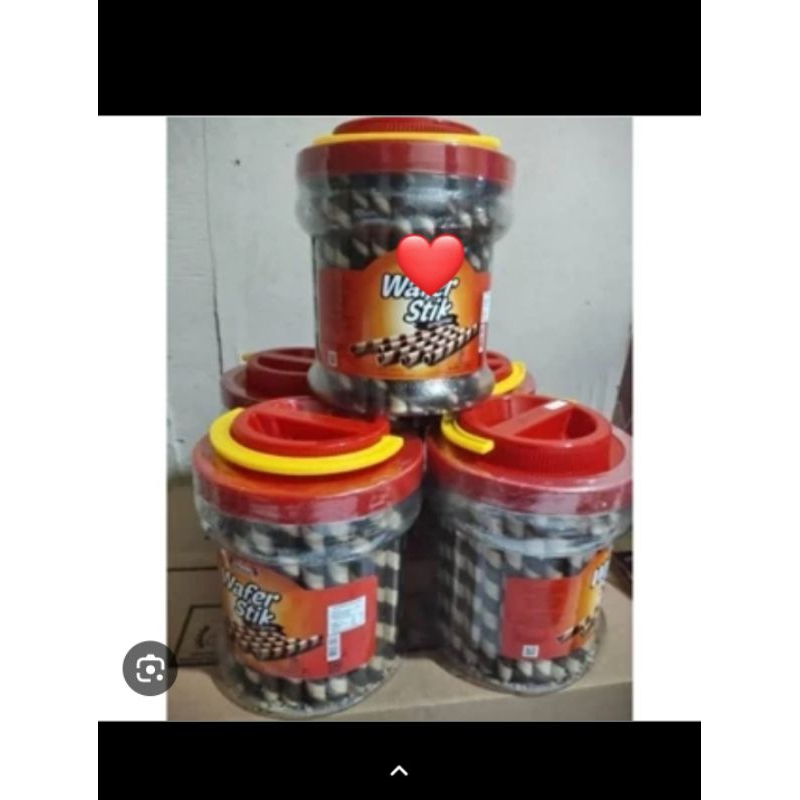 

Wafer coklat / roti kaleng / yupi toples / hampers lebaran / parcel lebaran / permen yupi