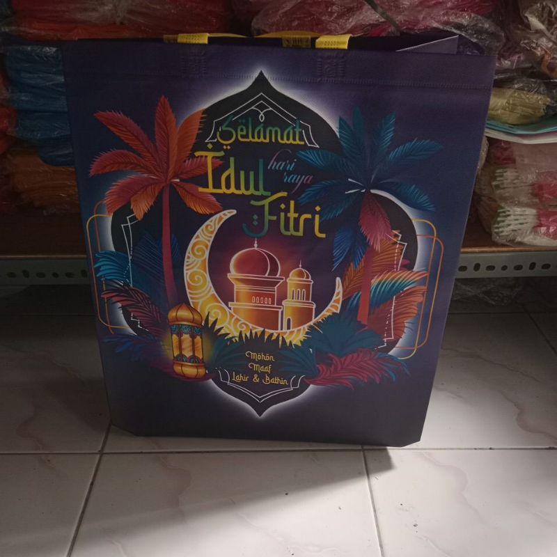 

tas parsel lebaran idul fitri 38 25 15 laminasi