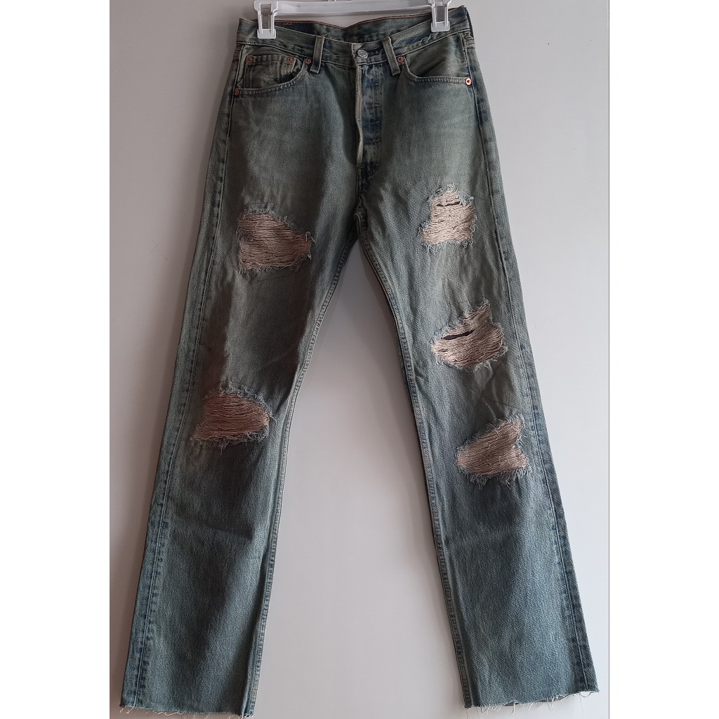 LEVIS 501 Distressed Jeans 30 x 35 Celana Panjang Denim Motif Sobek Pria
