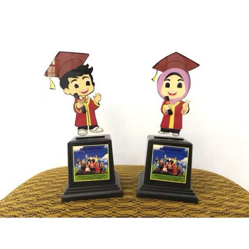 Trophy Akrilik Wisuda