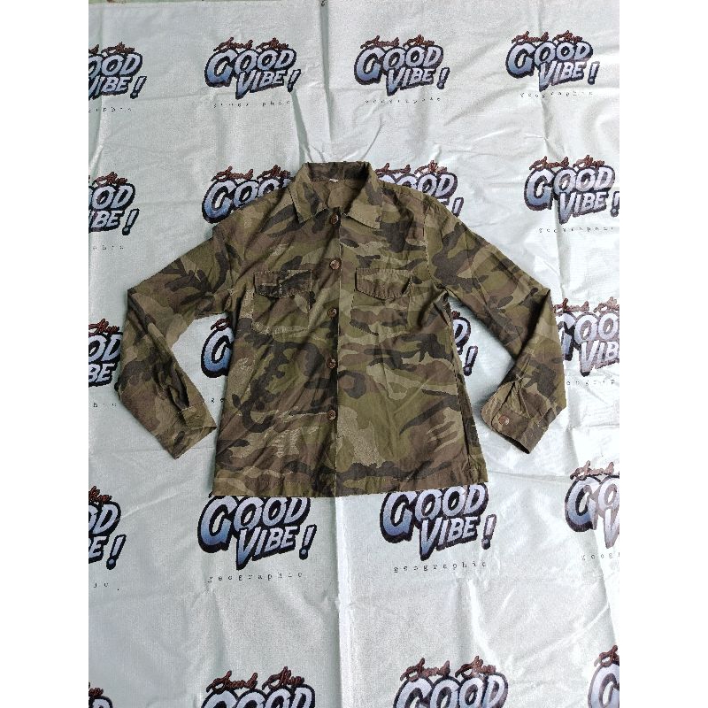 kemeja camo