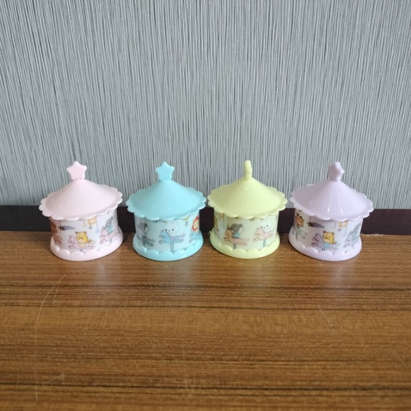 

Rautan Dua Lubang 8099 (warna acak) (per 1 pcs)