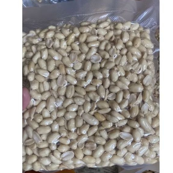 

Kacang Tanah Kupas Jumbo Mentah 25/29 (ukuran kacang bali)