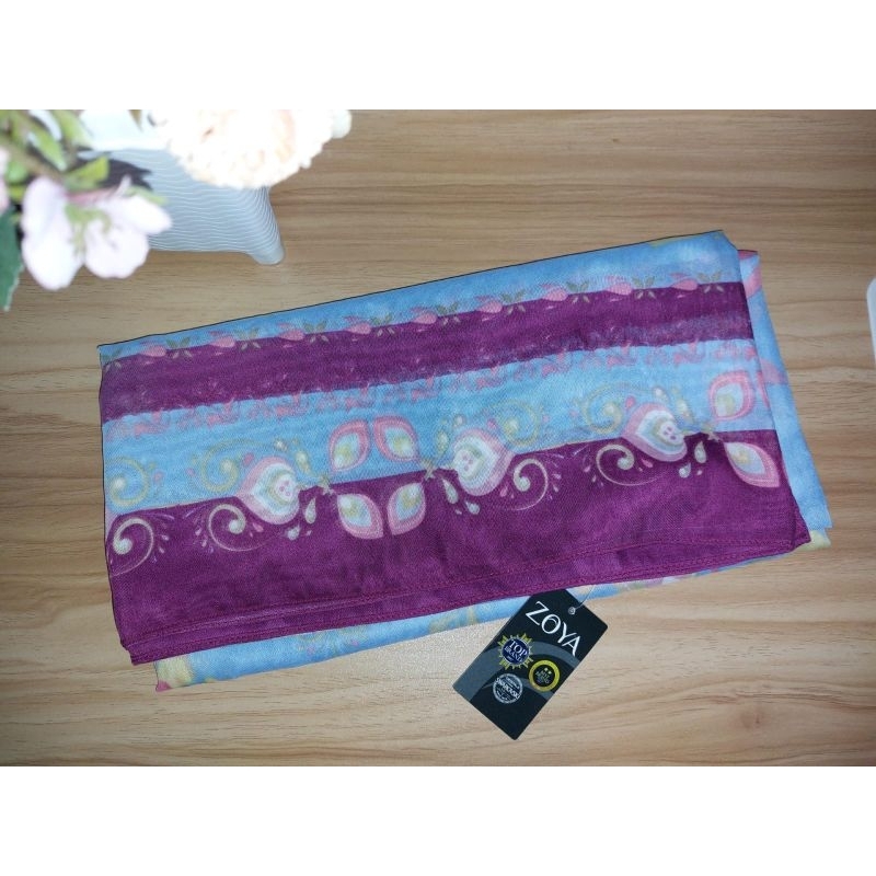 Zoya Majori Scarf - Powder Blue Jilbab Segi Empat Motif