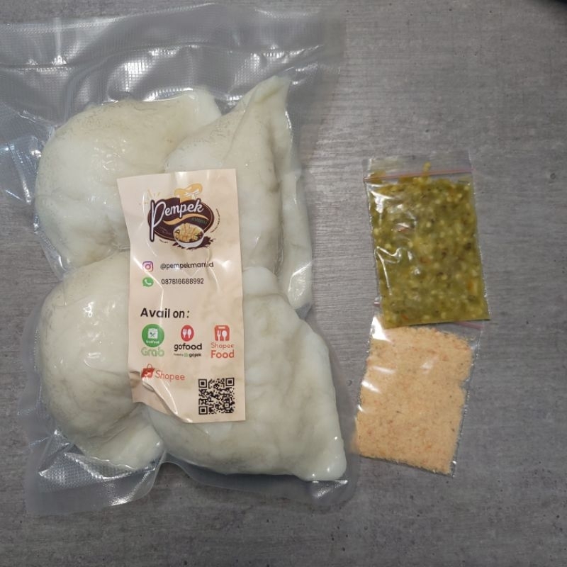 

Pempek Kapal Selam Frozen Mami (4pcs)