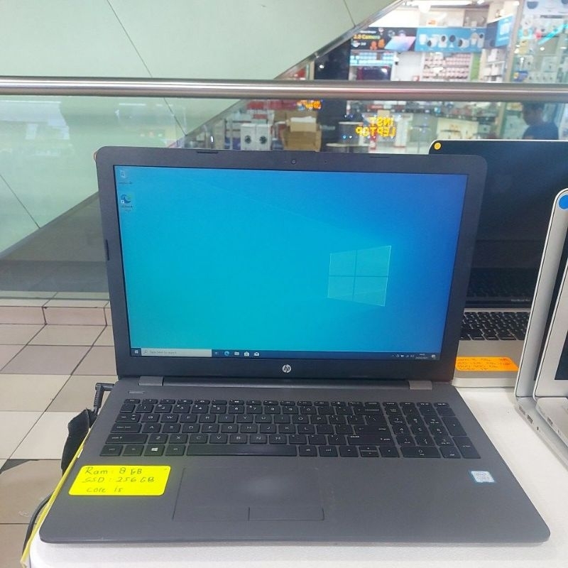 Laptop Hp 250 G6 core i5-7200U ram 8gb ssd 256gb 557