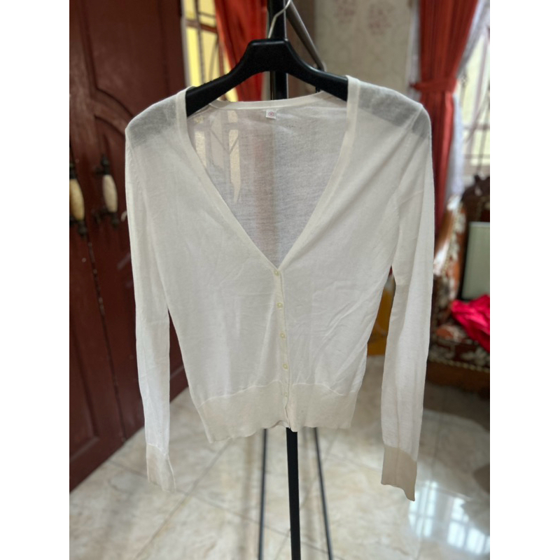 Preloved Cardigan Wanita Warna Putih