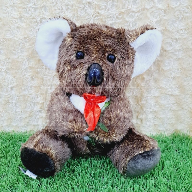 Boneka Koala Coklat Boneka Koala Pita Merah Boneka Koala Dada Telinga Putih Hidung Hitam