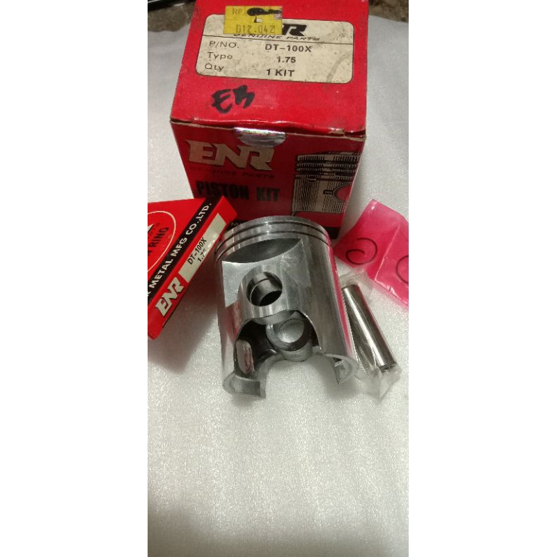 piston kit seher kit piston set ring Yamaha DT100 DT100X DTX oversize 175 non original NOS