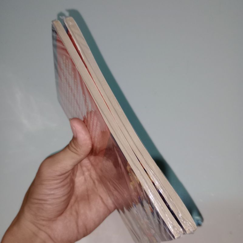 Komik set - One Piece The movie Segel