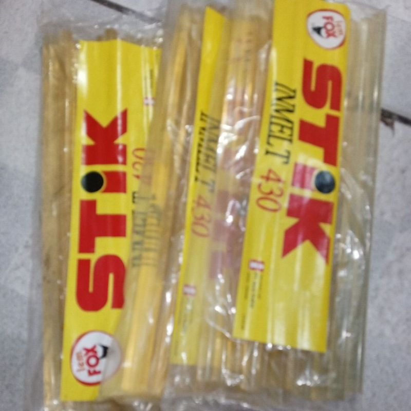 

lem fox stik /lem tembak/lem panjang 28cm@ 1biji
