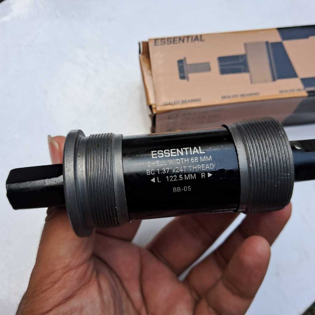 BB Essential Kotak Bearing BB-05 122.5mm Black / BB Kotak Bottom Bracket Sepeda Essential 110mm 113m