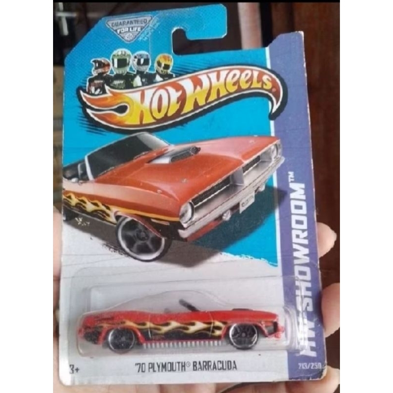 hot wheels 70 plymouth barracuda hw SHOWROOM