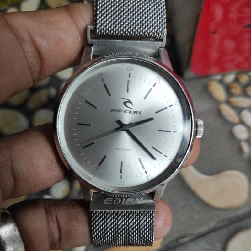 jam tangan ripcurl original big size  mesin ronda Swiss bekas second