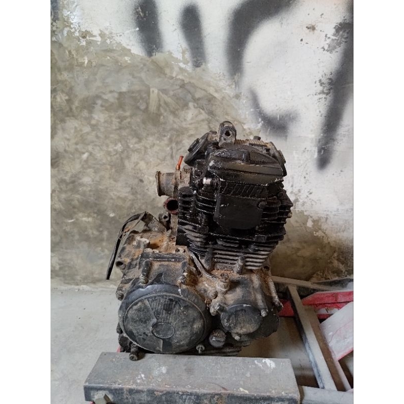 Engine/Mesin Scorpio 225 Yamaha