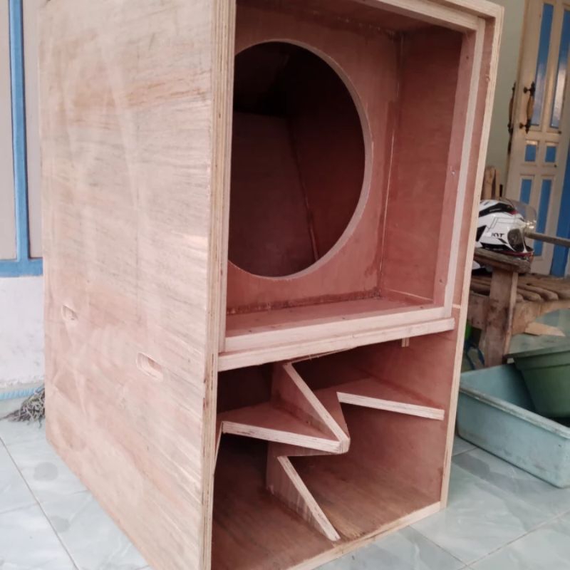 BOX SPEAKER MODEL CBS 8 INCHI