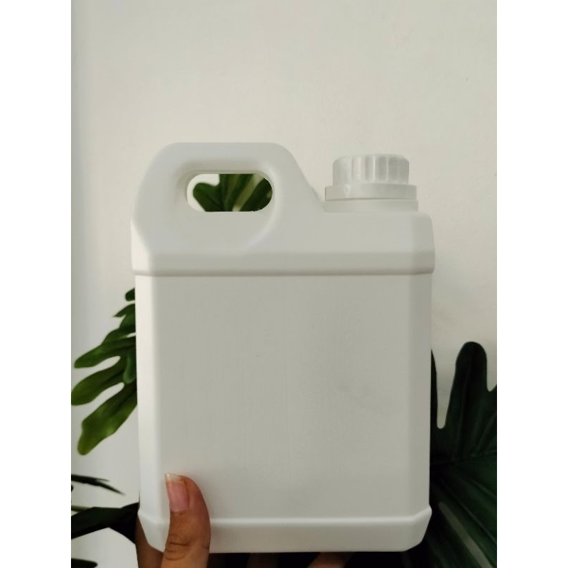 JERIGEN 1 LITER||JERIGEN 500ML||JERIGEN 1 LITER TINGGI||JERIGEN CLEAR||JERIGEN PUTIH||JERIGEN 5 LITE