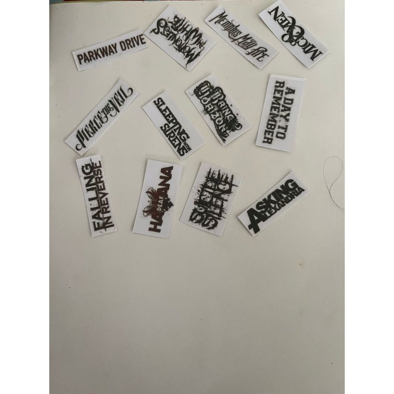 

Stiker Band Murah Ukuran Kecil 12pcs ( Hitam Putih )