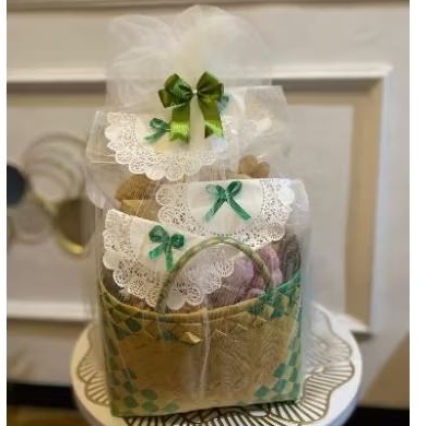 

parcel kripik /kue kering