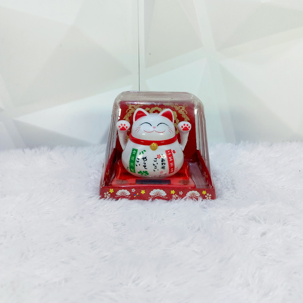 Patung kucing hoki maneki neko - kucing keberuntungan