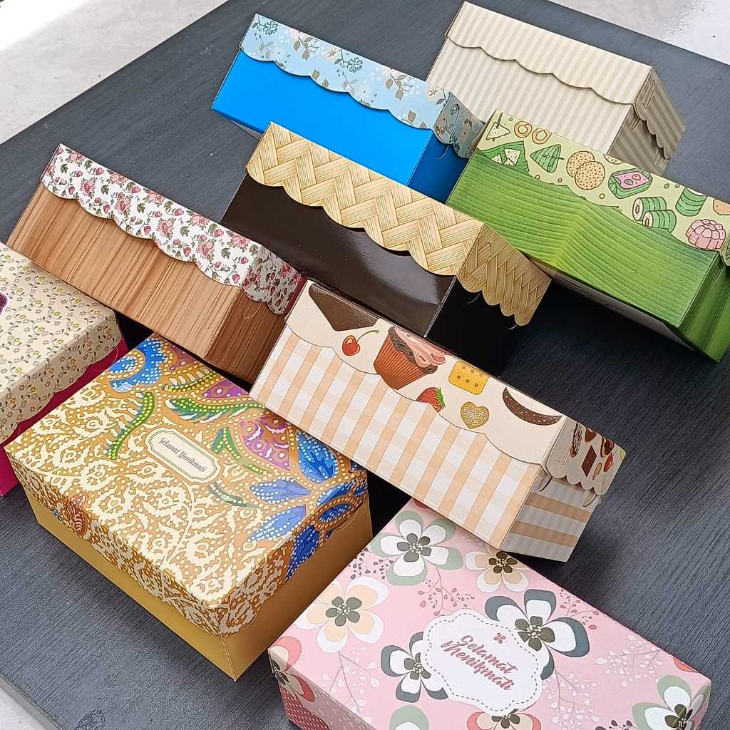 

iDk90 50 Pcs Dus Kue Seri Renda R3 Untuk Snack Box Dengan Berbagai Motif