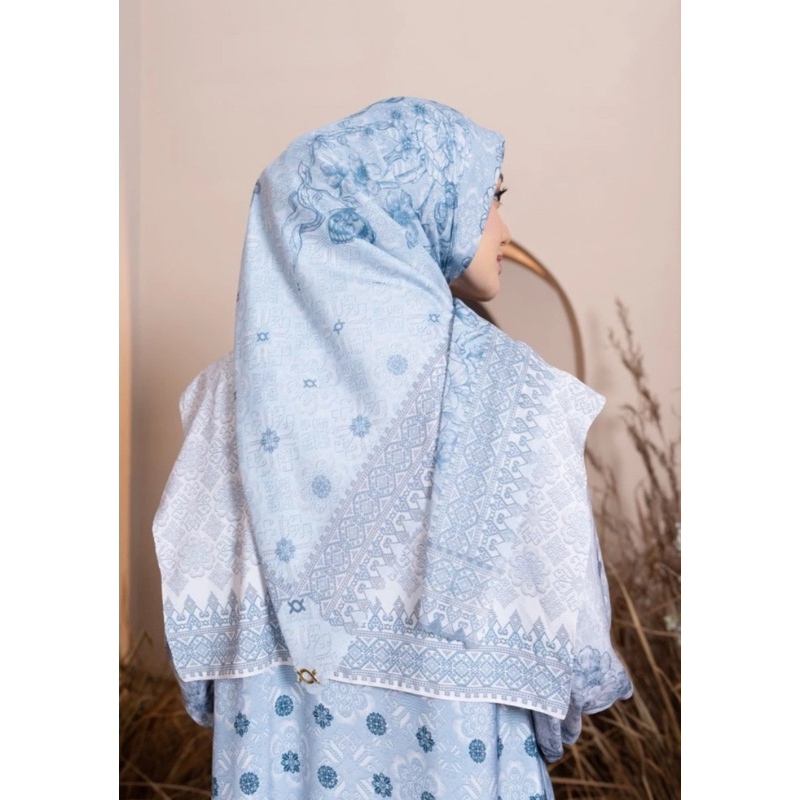 Medinela Scarf by Wearing Klamby [Hijab Motif Segi Empat]